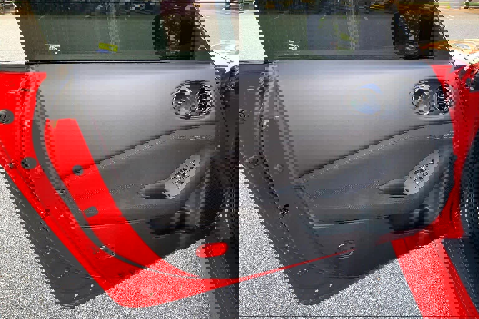 Used 2025 Nissan Z Sport w/ Floor Mat Package image 19