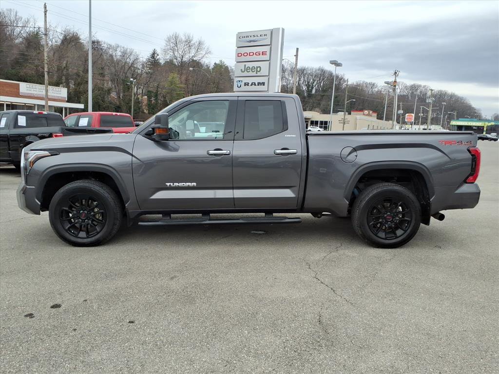 Used 2022 Toyota Tundra Limited w/ TRD Off-Road Package image 7