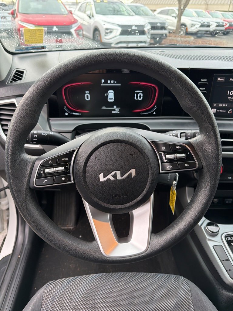 Used 2024 Kia Seltos LX image 13