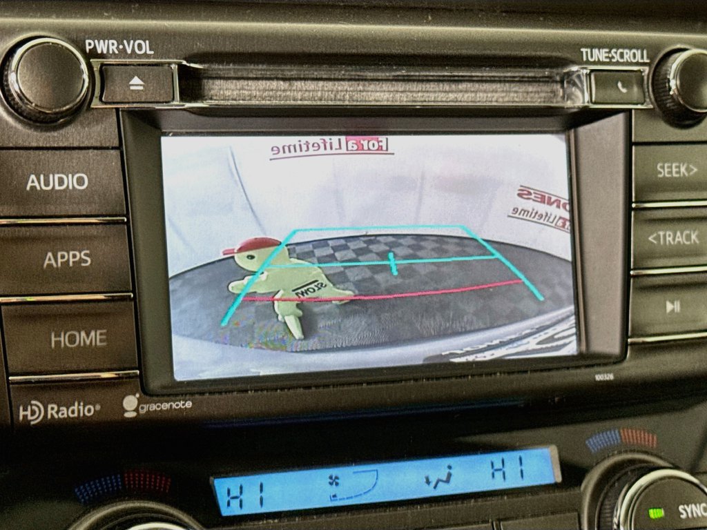 Used 2015 Toyota RAV4 XLE AWD/4WD image 5