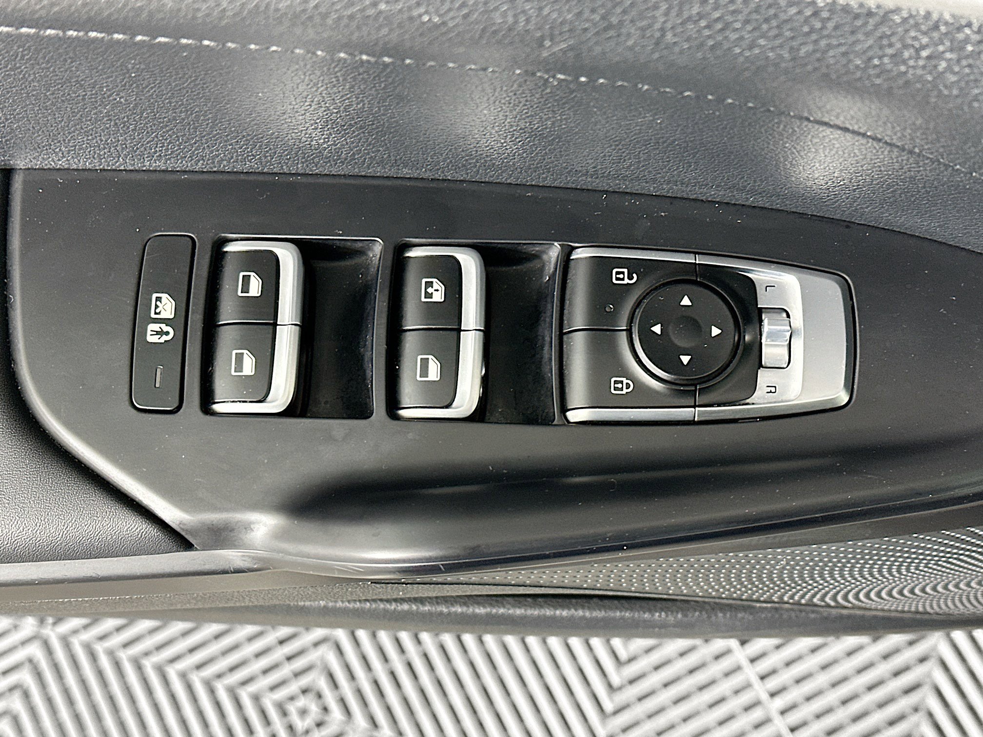 Used 2025 Kia K5 LXS image 15