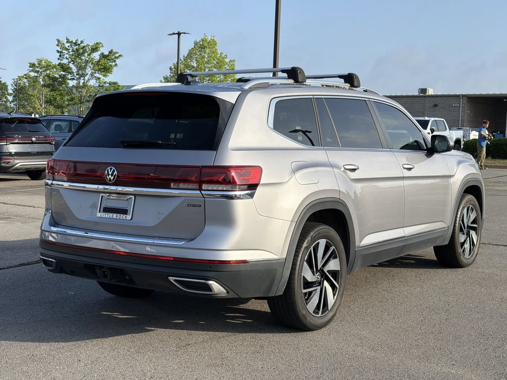 Used 2024 Volkswagen Atlas SEL AWD/4WD image 5