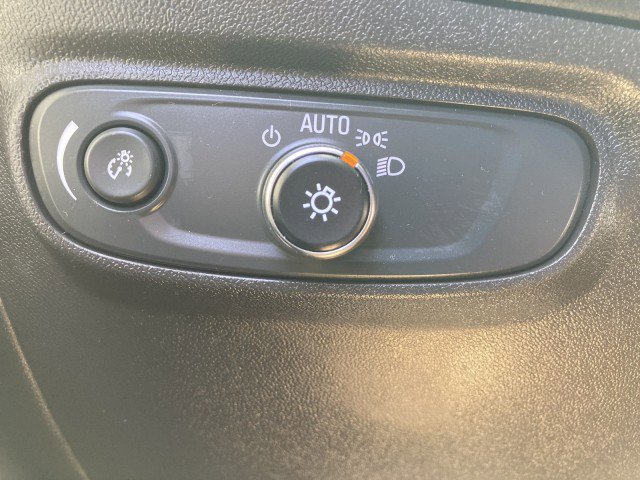 Used 2023 Chevrolet Equinox LS w/ LS Convenience Package FWD image 15