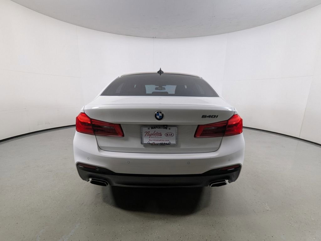 Used 2018 BMW 540i w/ M Sport Package image 6