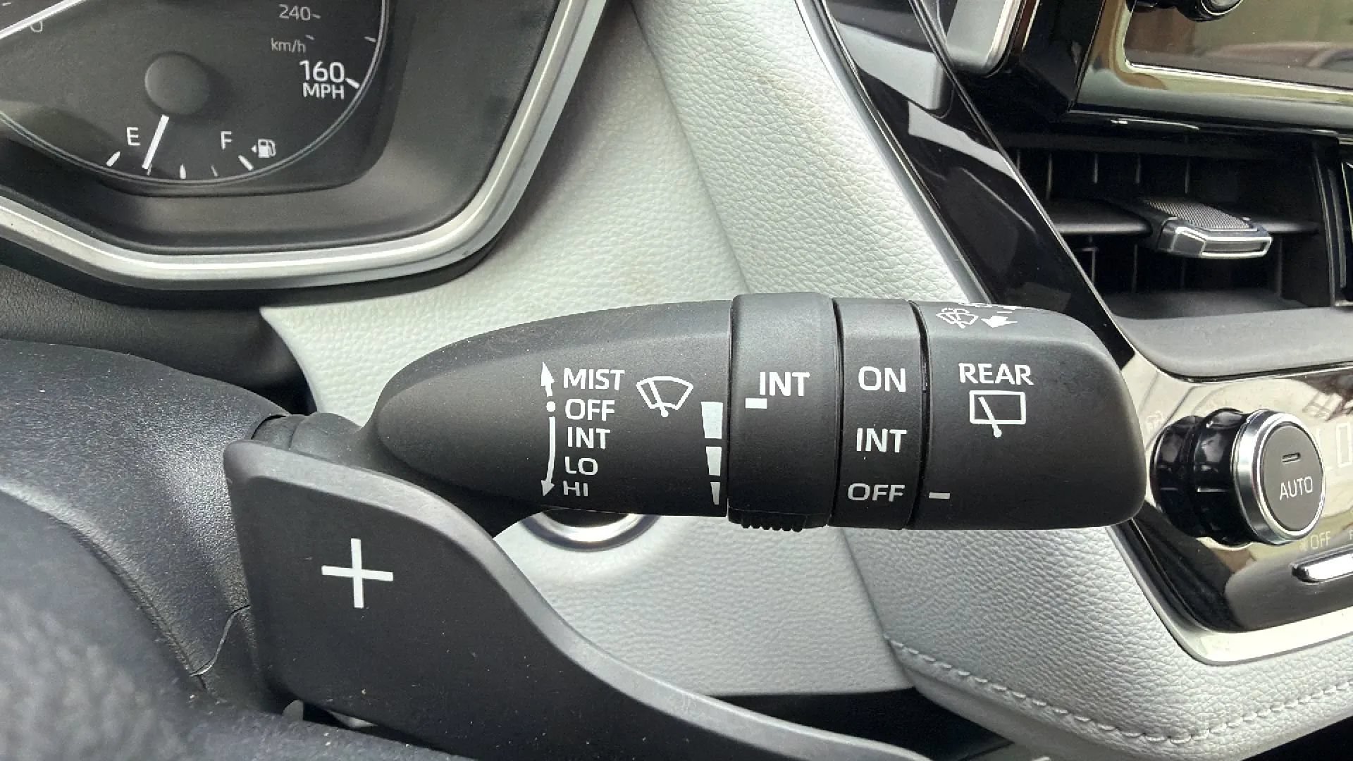 Used 2023 Toyota Corolla SE FWD image 13