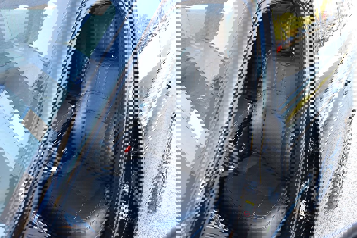 Used 2018 Land Rover Range Rover HSE image 30