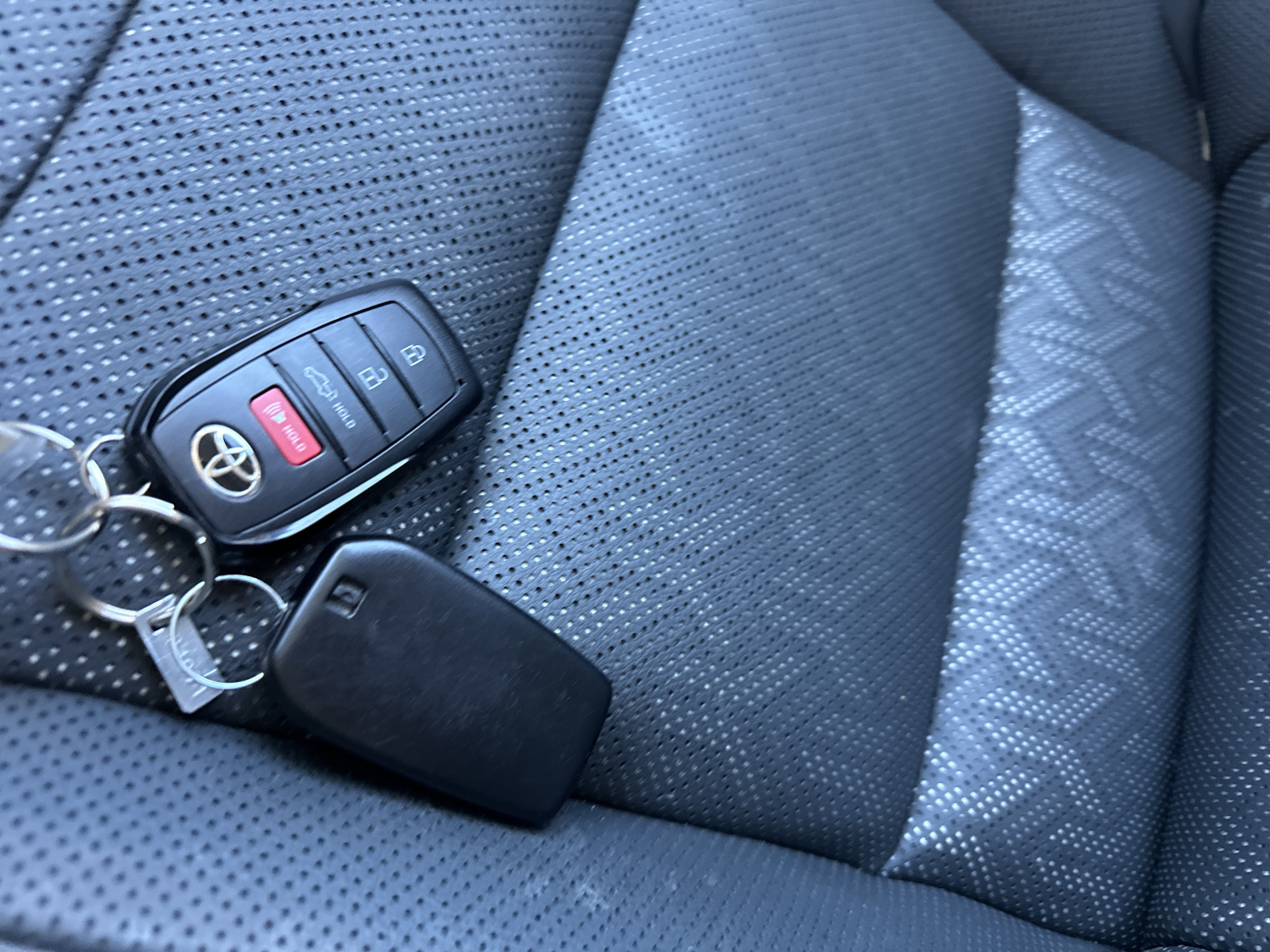 Used 2024 Toyota Tundra Limited image 20