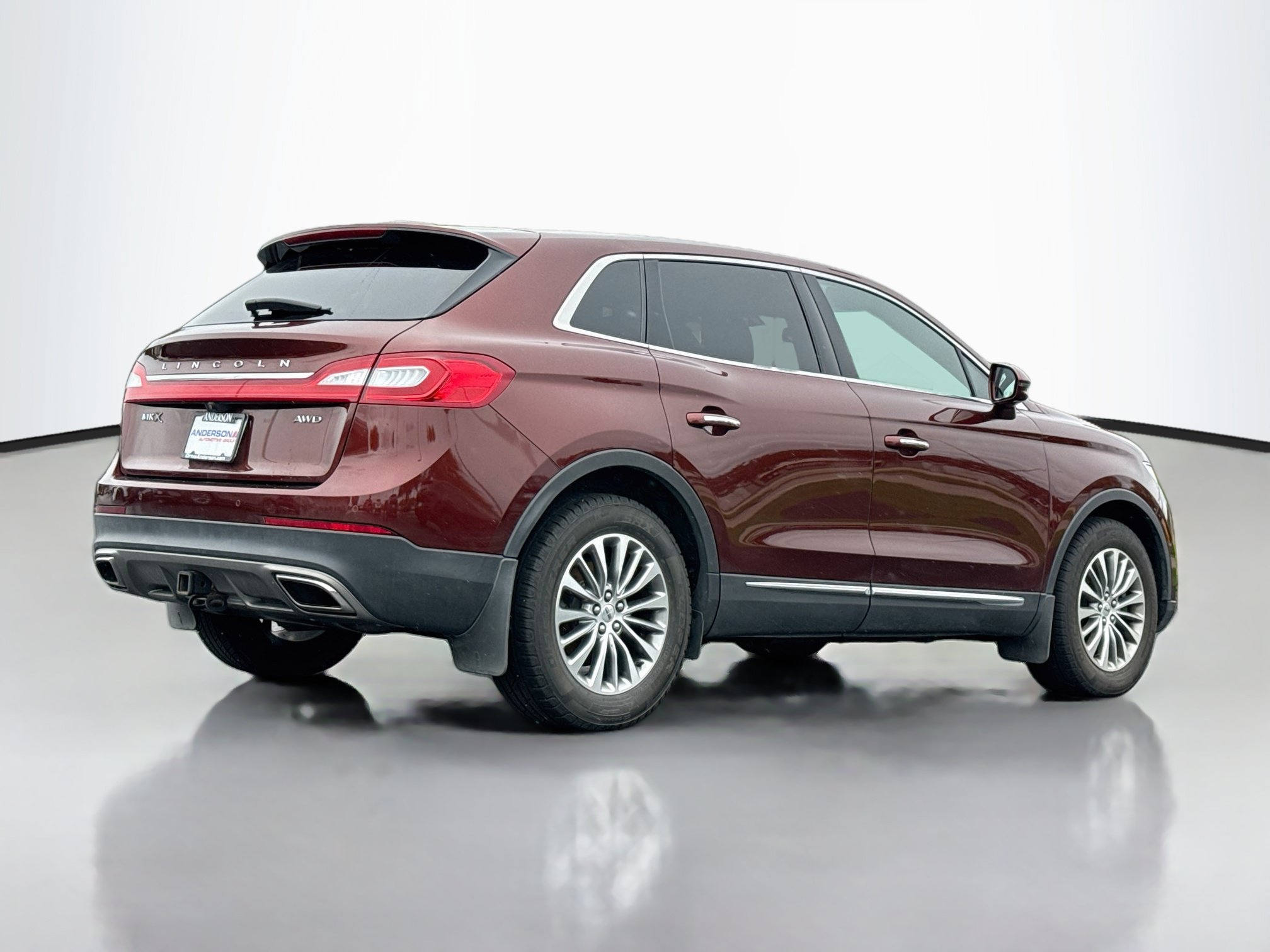 Used 2016 Lincoln MKX Select w/ Select Plus Package AWD/4WD image 8
