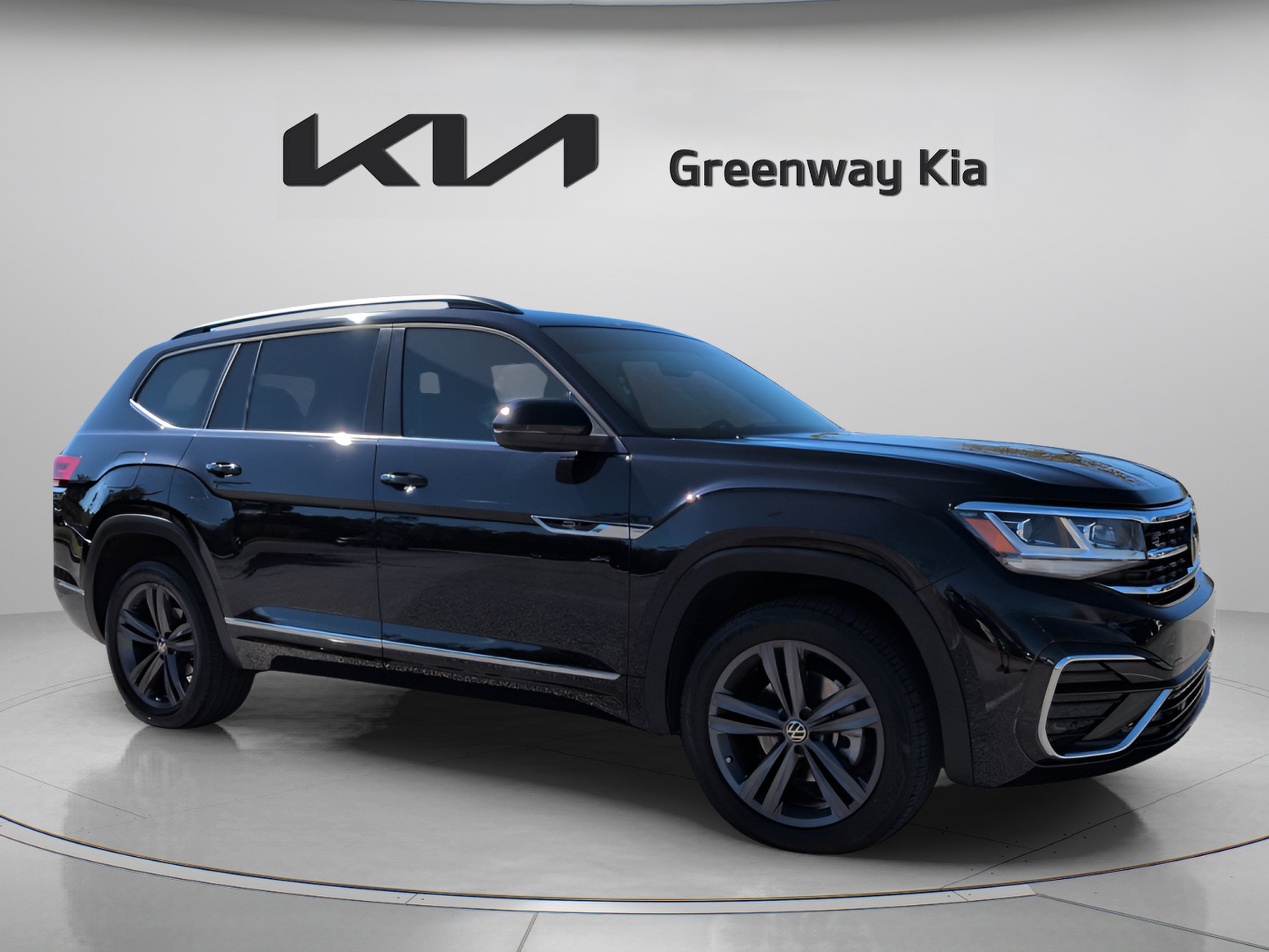 Used 2021 Volkswagen Atlas SE FWD image 3