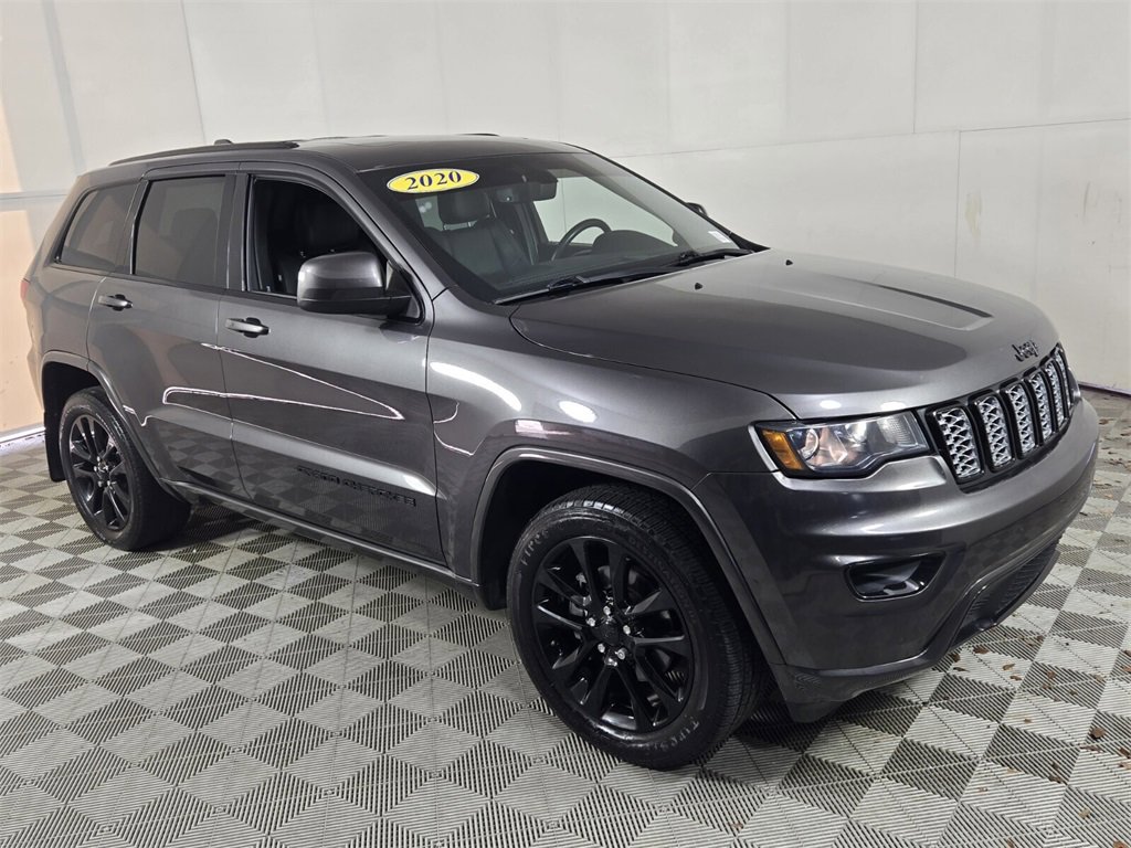 Used 2020 Jeep Grand Cherokee Altitude image 2