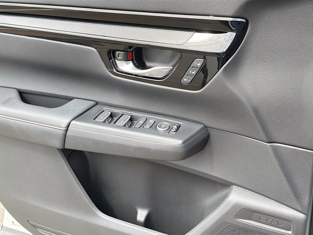 Used 2024 Honda CR-V Sport Touring image 29