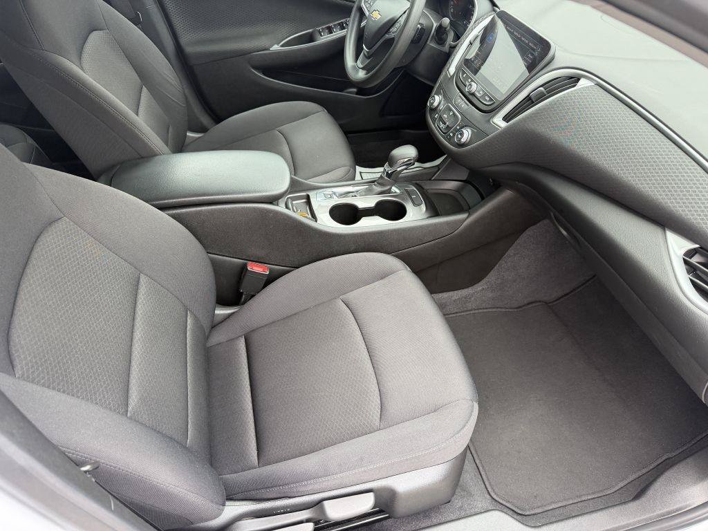 Used 2023 Chevrolet Malibu LS FWD image 10