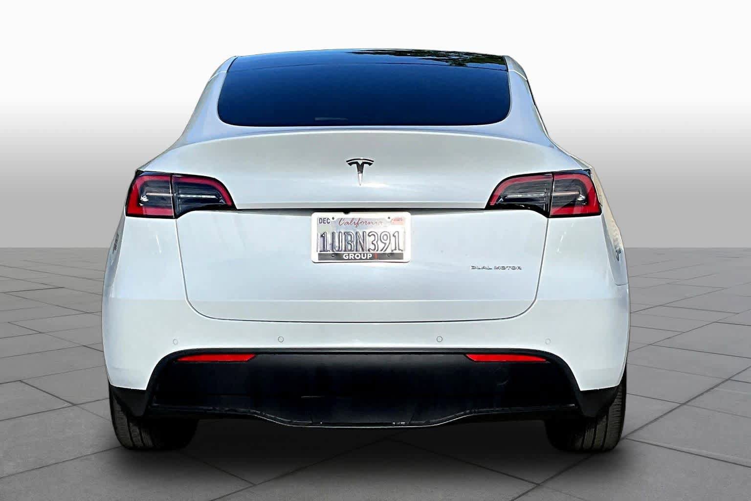 Used 2021 Tesla Model Y Long Range image 4