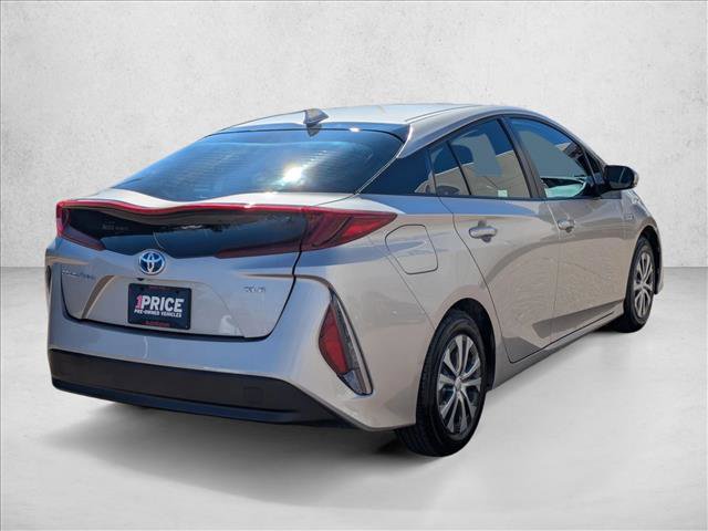 Used 2021 Toyota Prius Prime XLE video 5