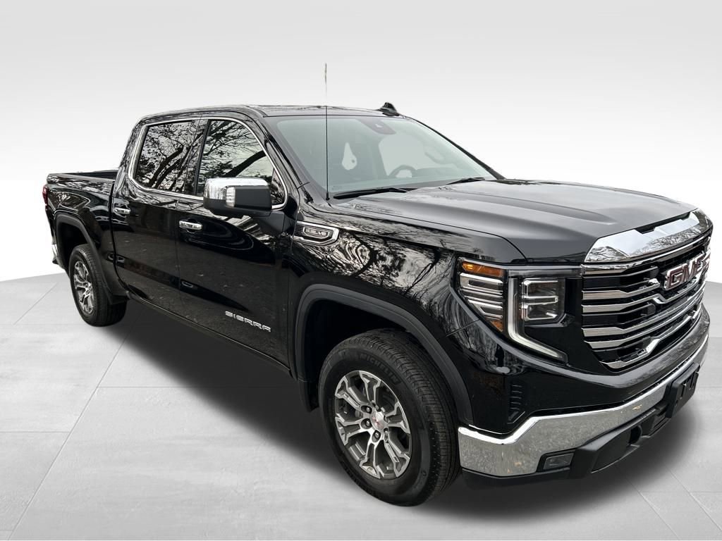 Used 2025 GMC Sierra 1500 SLT image 8