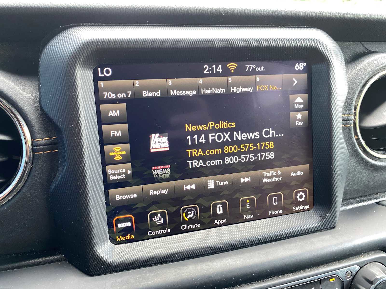 Used 2021 Jeep Gladiator Overland image 16