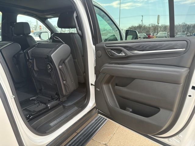 Used 2022 GMC Yukon XL Denali image 47