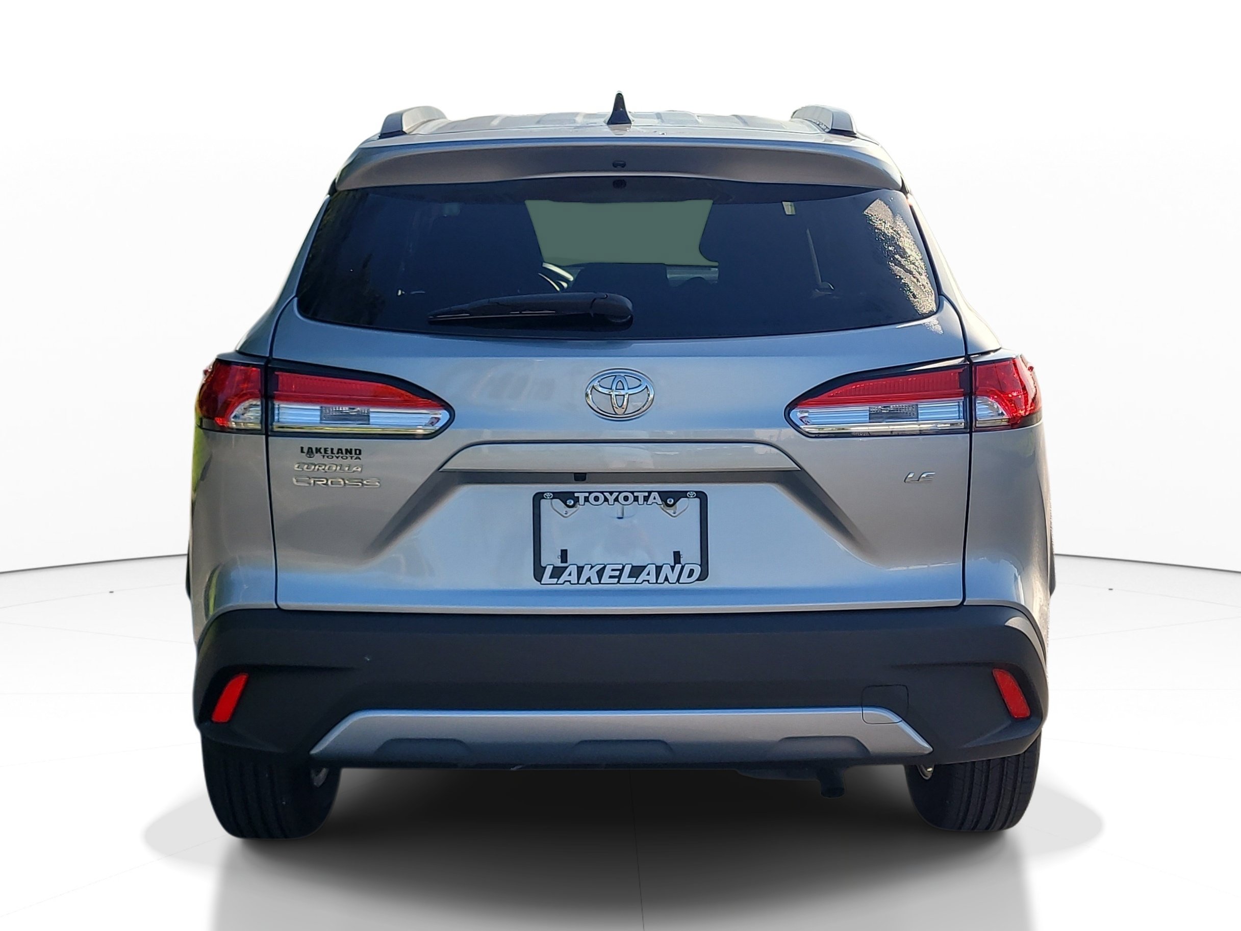 Certified 2025 Toyota Corolla Cross LE FWD image 6