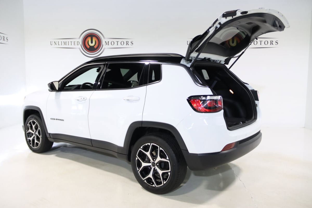 Used 2025 Jeep Compass Limited AWD/4WD image 27