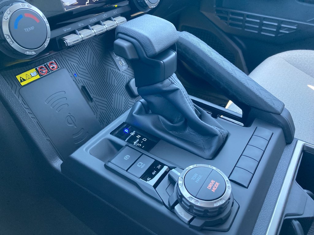 New 2026 Toyota 4Runner SR5 AWD/4WD image 25