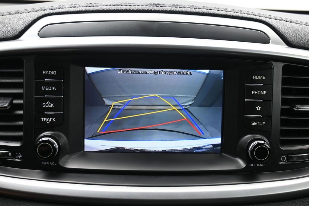 Used 2019 Kia Sorento FWD V6 image 27