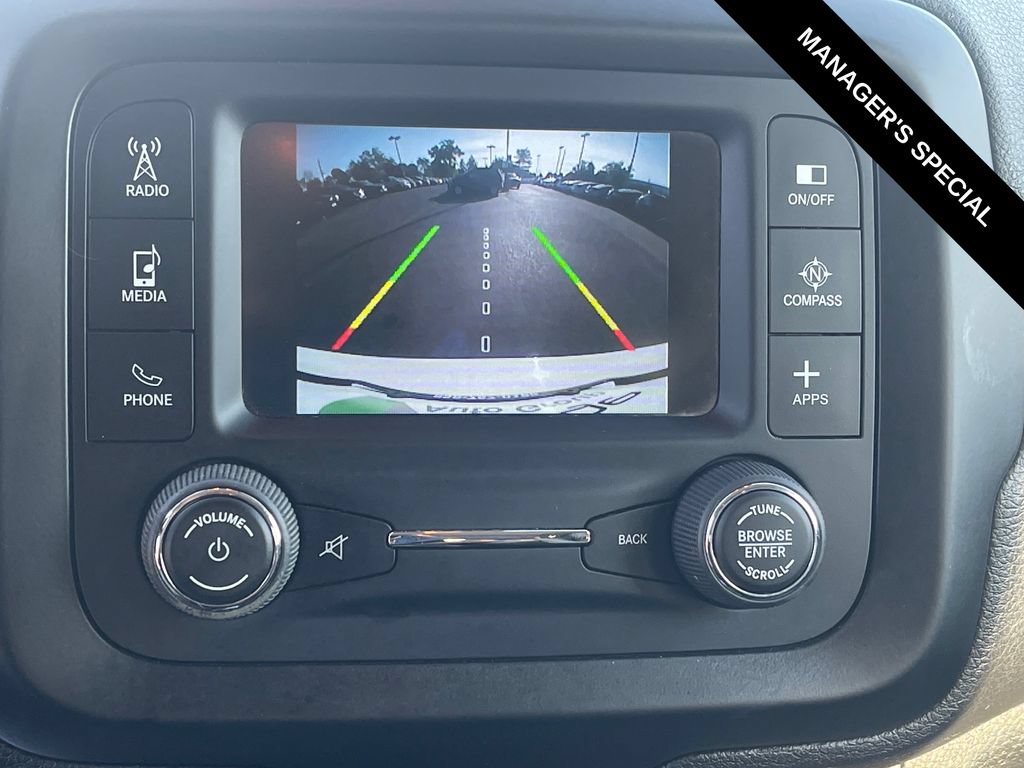 Used 2016 Jeep Renegade Limited FWD image 23