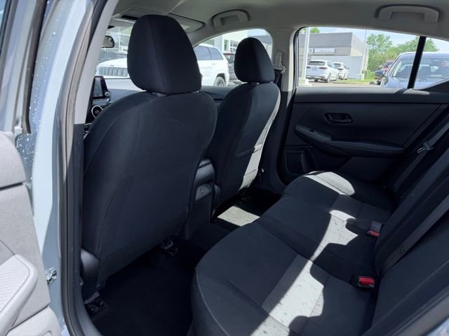 Used 2024 Nissan Sentra SV FWD image 19