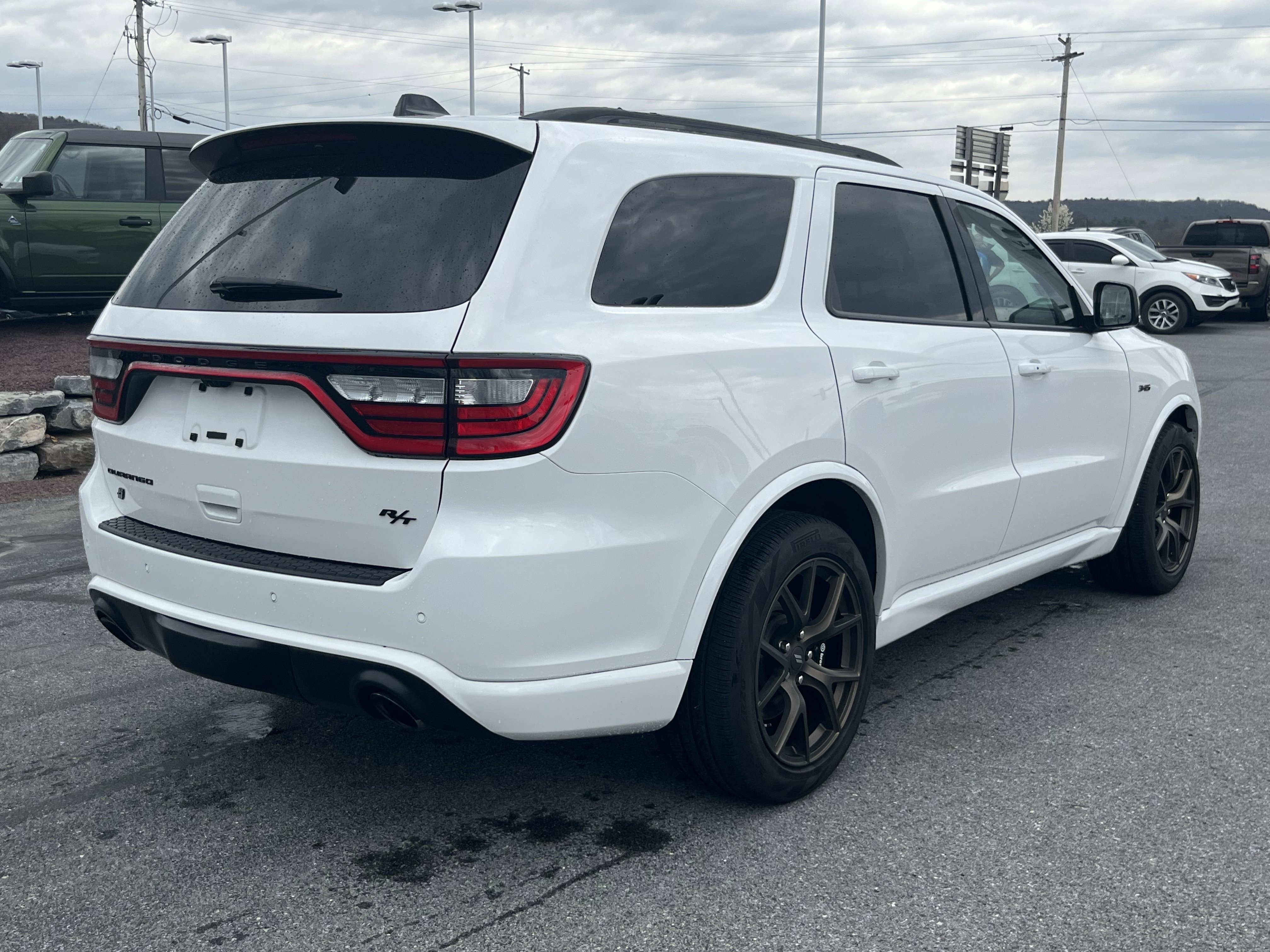 Used 2025 Dodge Durango R/T AWD/4WD image 3