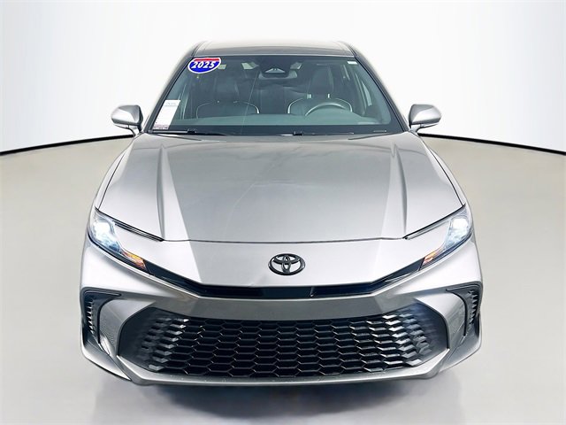 Used 2025 Toyota Camry LE image 2