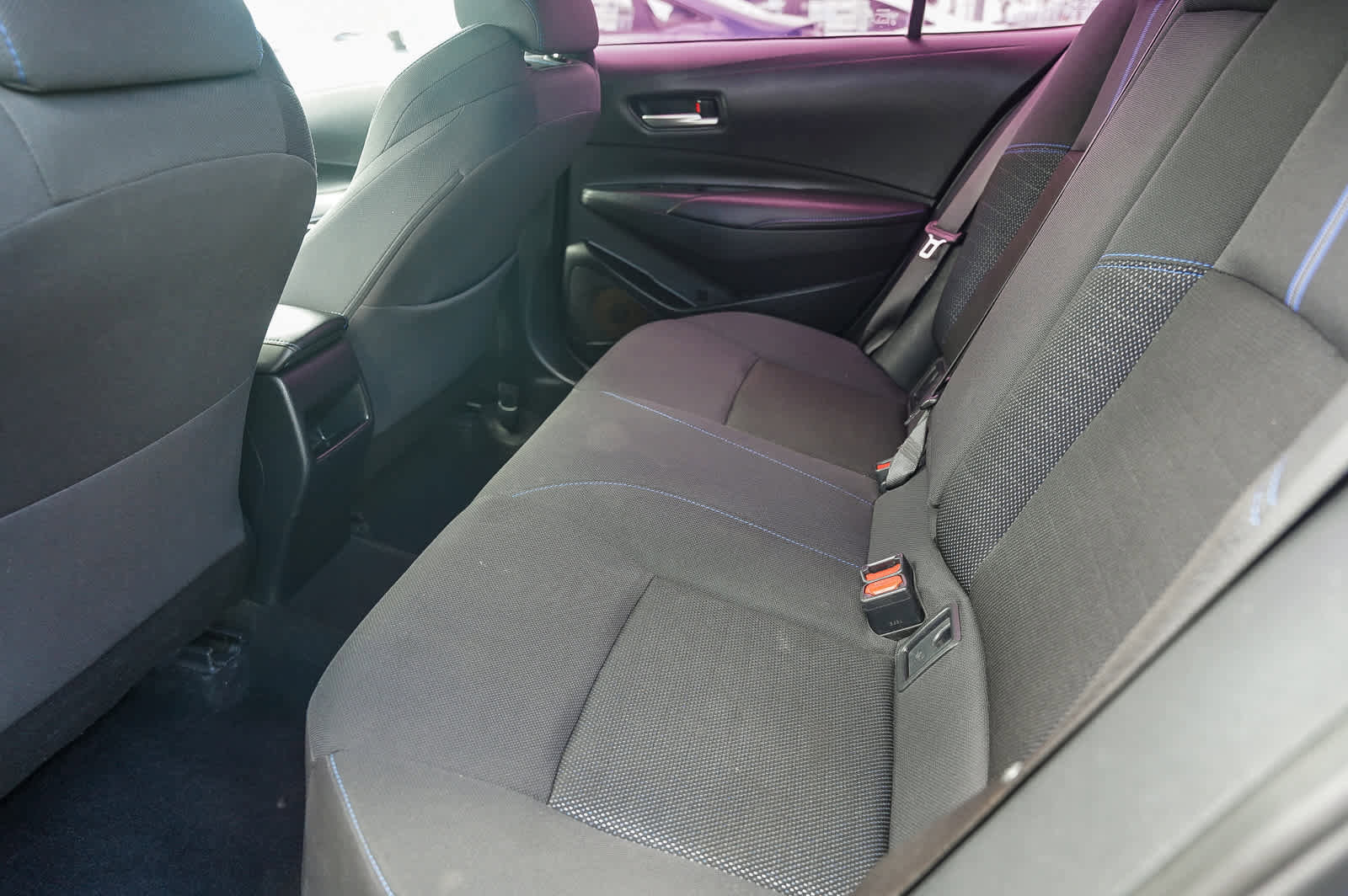 Used 2020 Toyota Corolla SE image 18