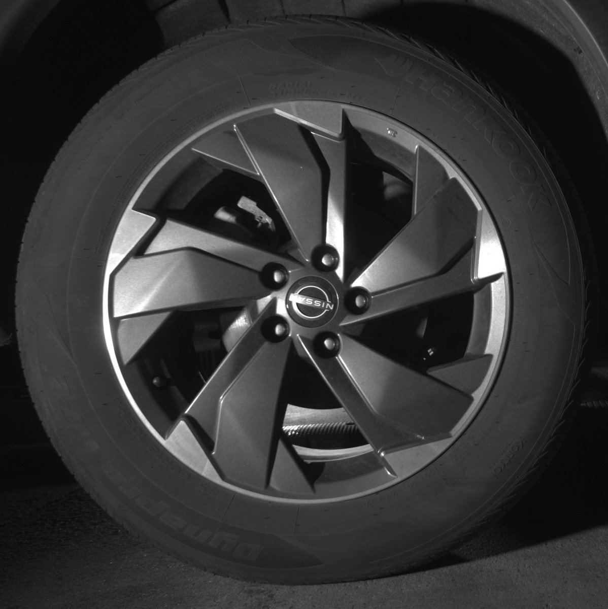 Used 2025 Nissan Rogue SV image 15