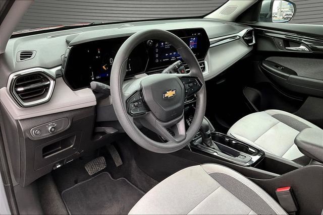 Used 2025 Chevrolet TrailBlazer LT FWD image 15