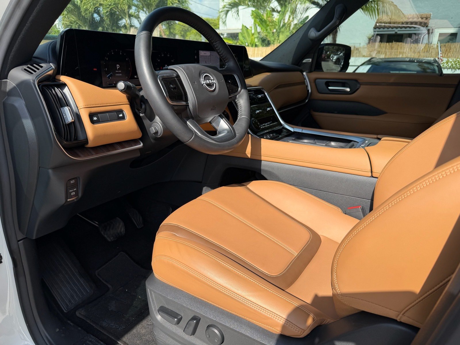 Certified 2025 Nissan Armada SL w/ Captain's Chari Seat Package RWD image 27