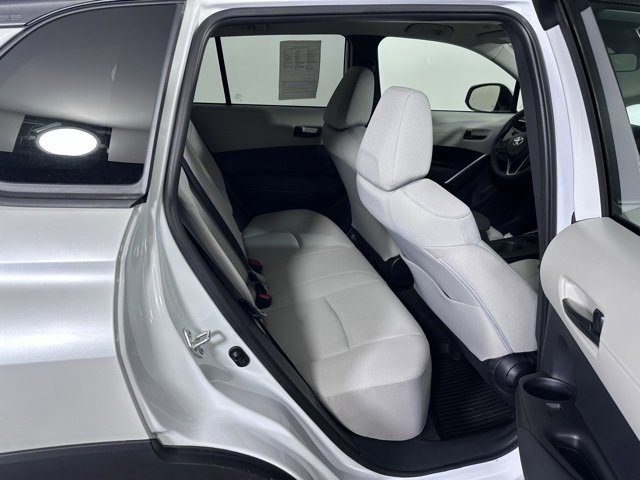 Used 2022 Toyota Corolla Cross LE image 12