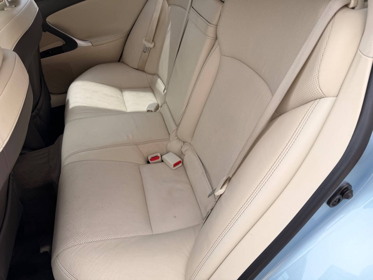 Used 2011 Lexus IS 250 w/ Premium Pkg Value Edition RWD image 8