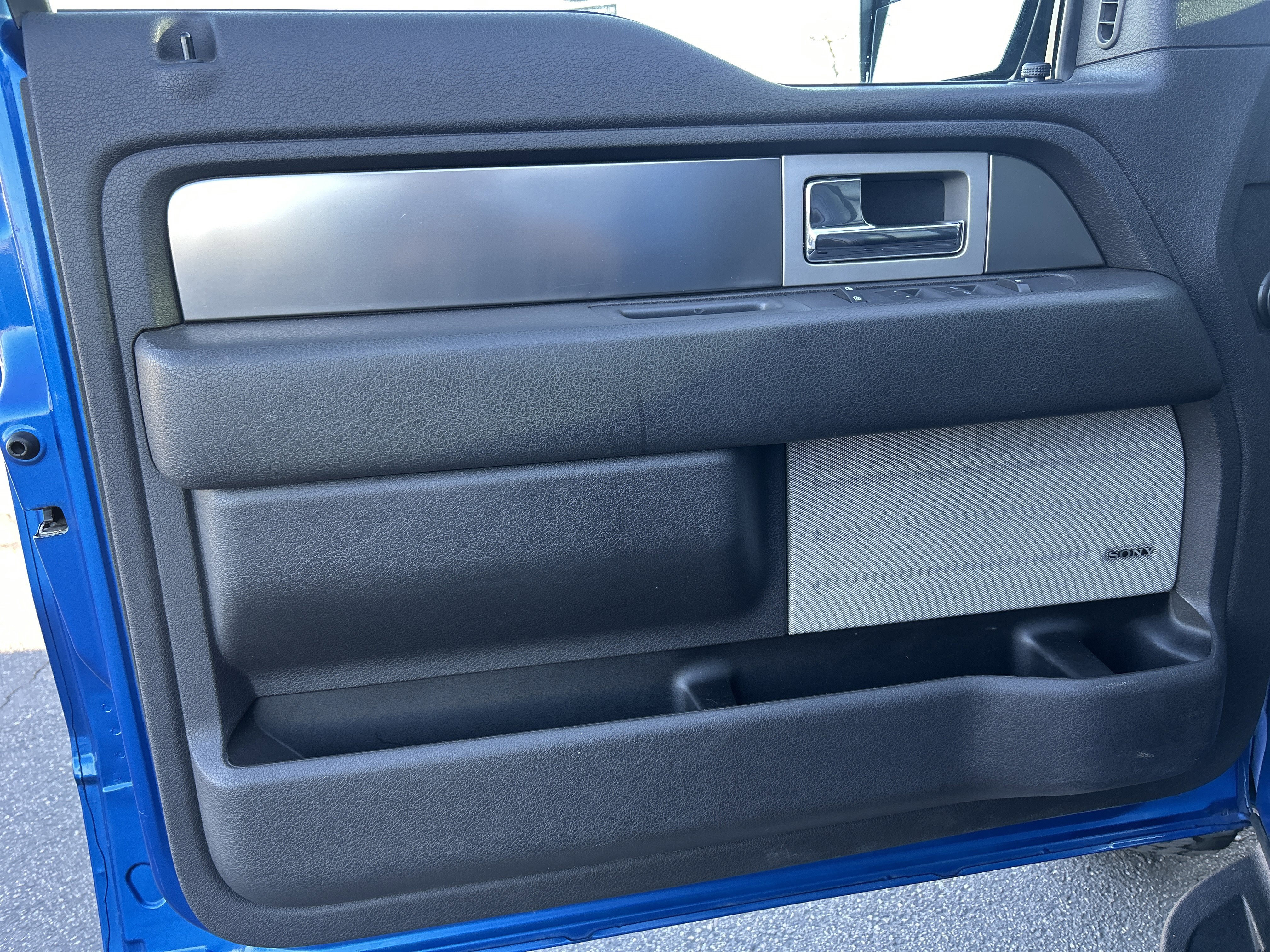 Used 2014 Ford F150 Raptor w/ Equipment Group 801A Luxury image 15