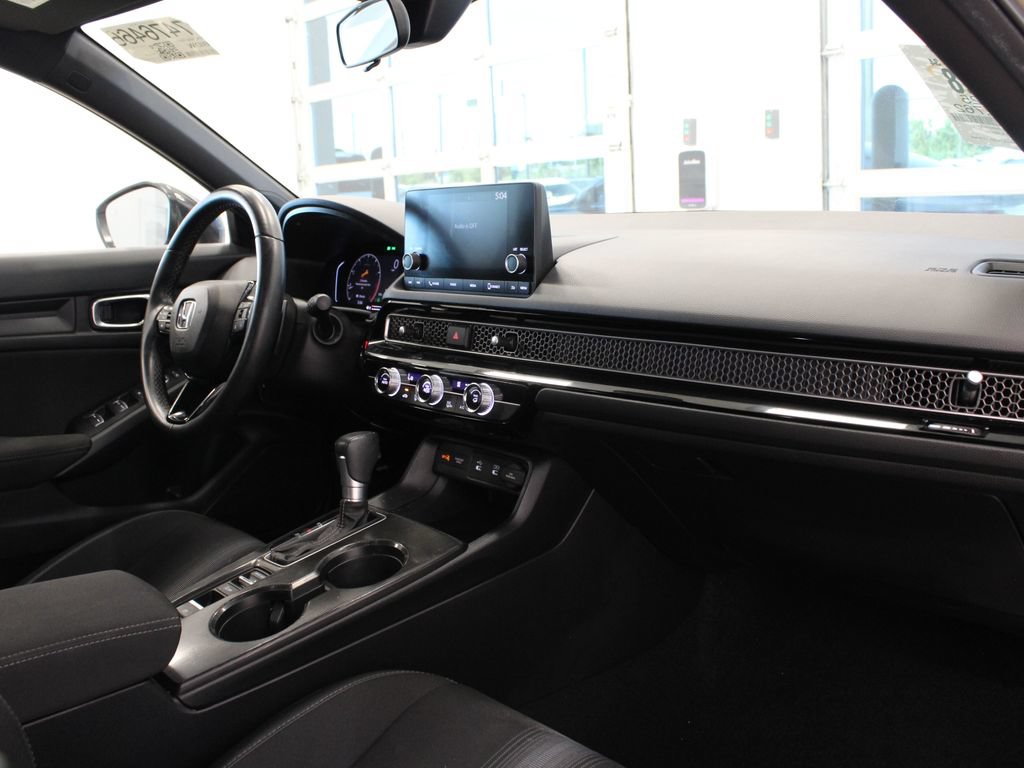 Used 2025 Honda Civic Sport image 15