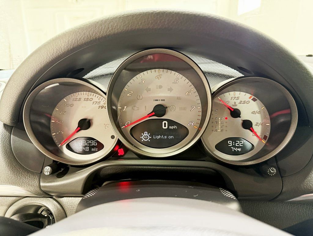 Used 2005 Porsche Boxster S image 16