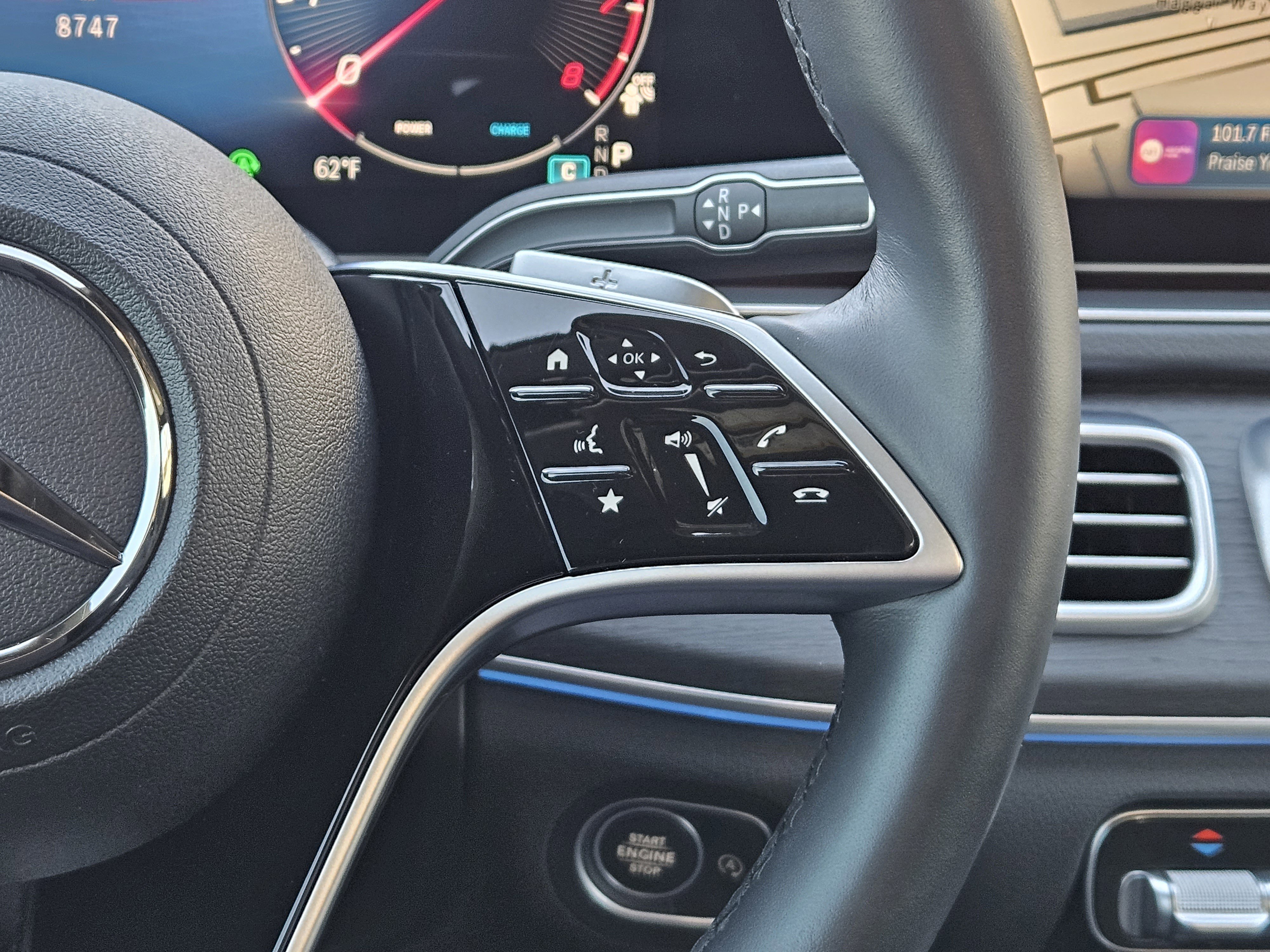 Certified 2025 Mercedes-Benz GLS 450 4MATIC image 29