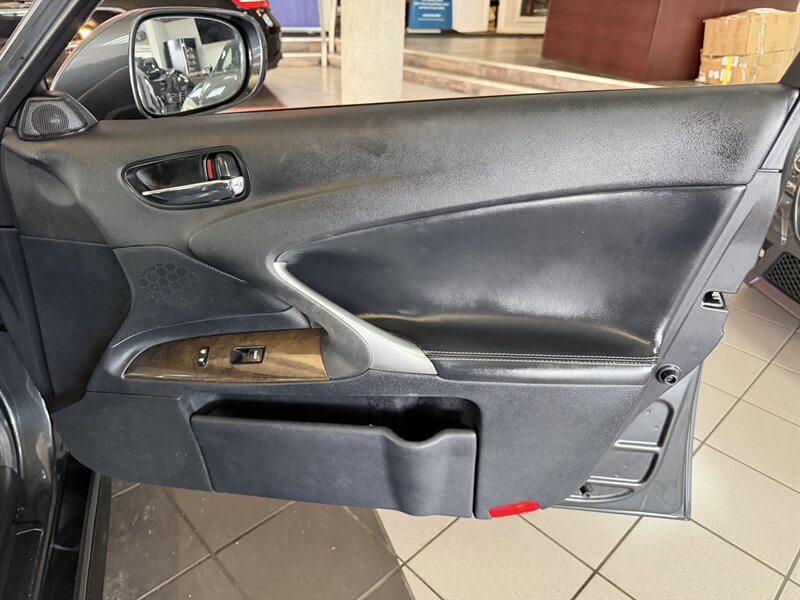 Used 2009 Lexus IS 250 AWD image 29
