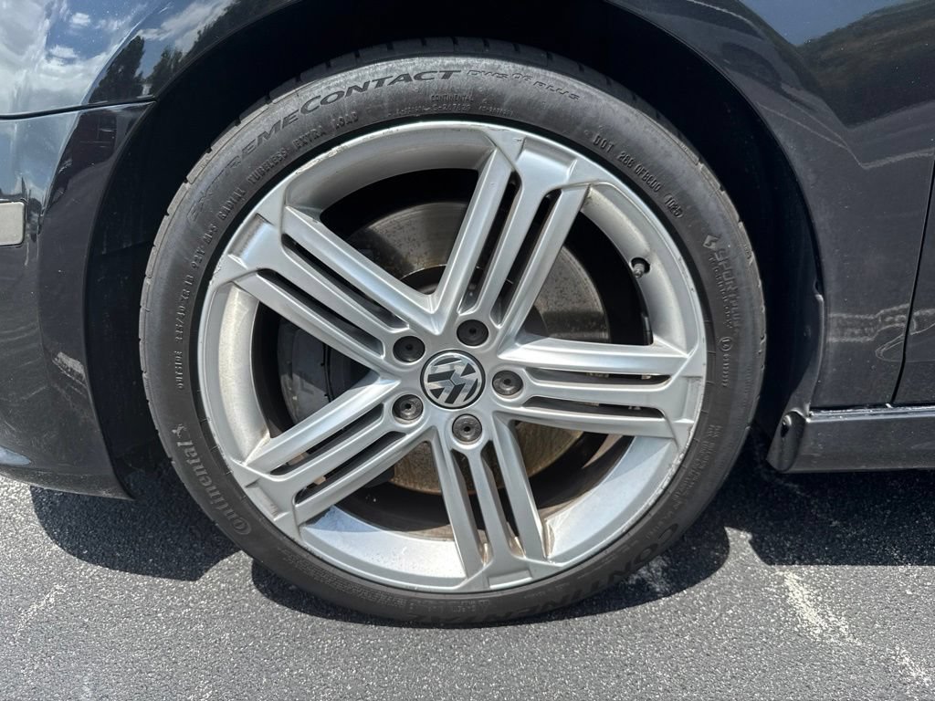 Used 2012 Volkswagen Golf R 2-Door AWD/4WD image 10
