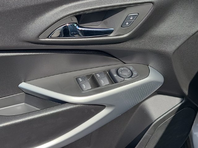 New 2026 Chevrolet Trax LS FWD image 19