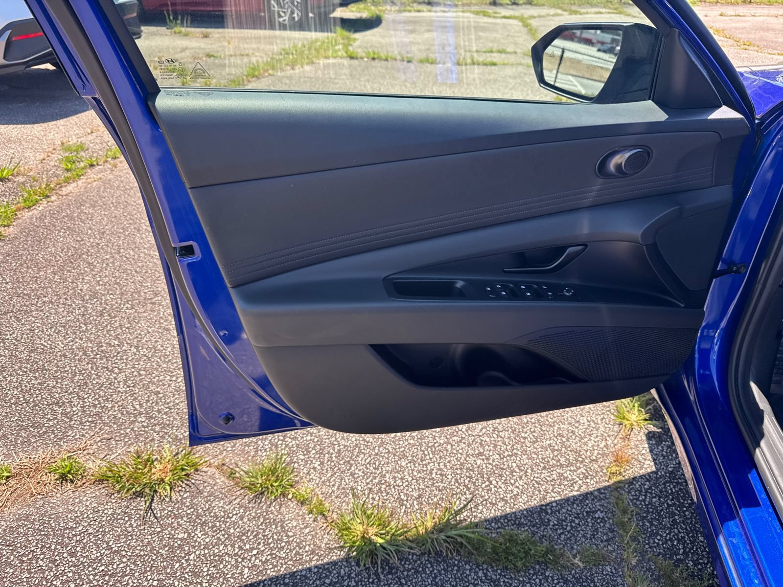 Used 2025 Hyundai Elantra Sport FWD image 10