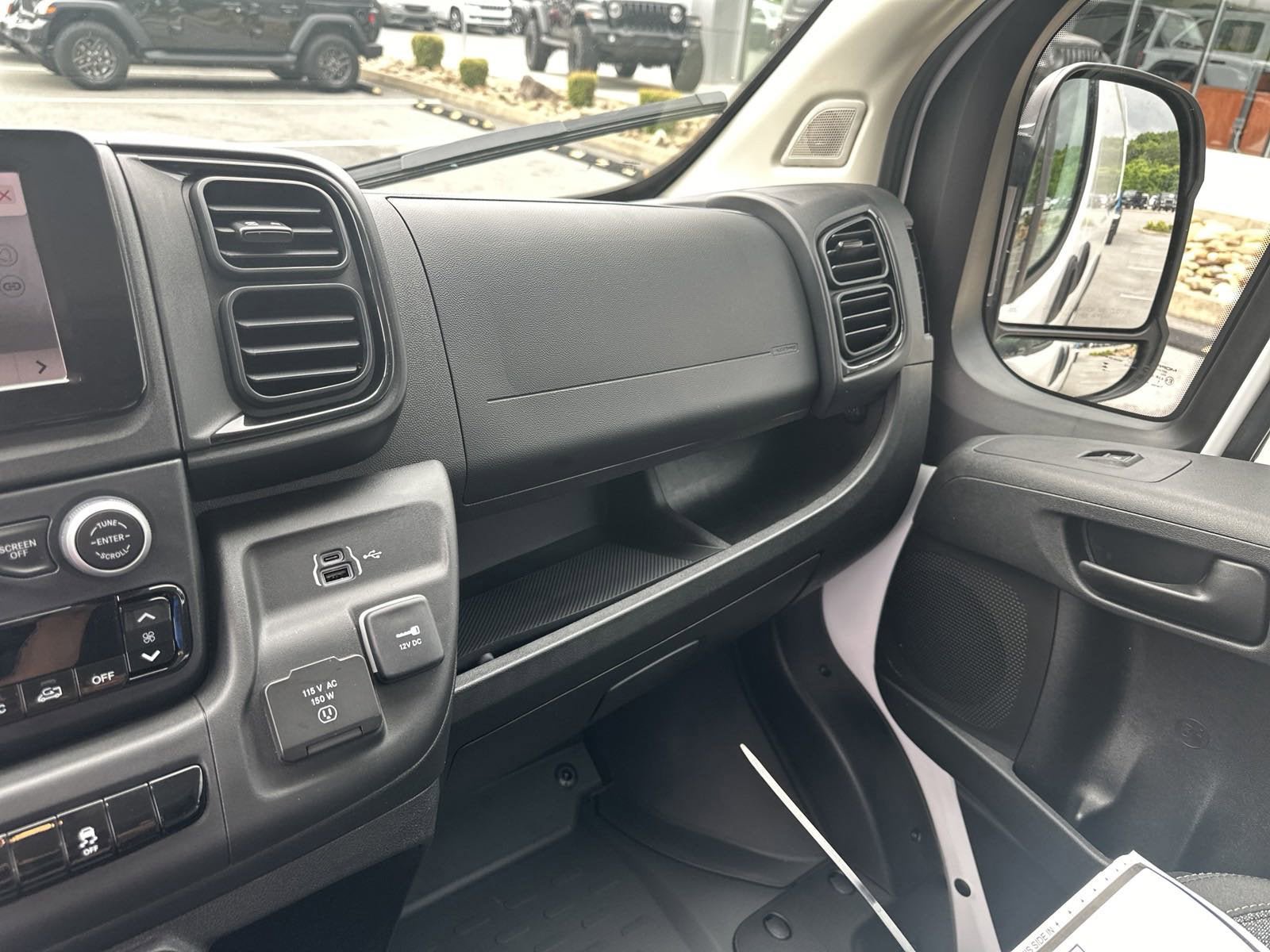 New 2024 RAM ProMaster 2500 w/ Convenience Group image 30