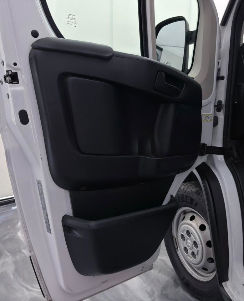 Used 2021 RAM ProMaster 2500 image 17