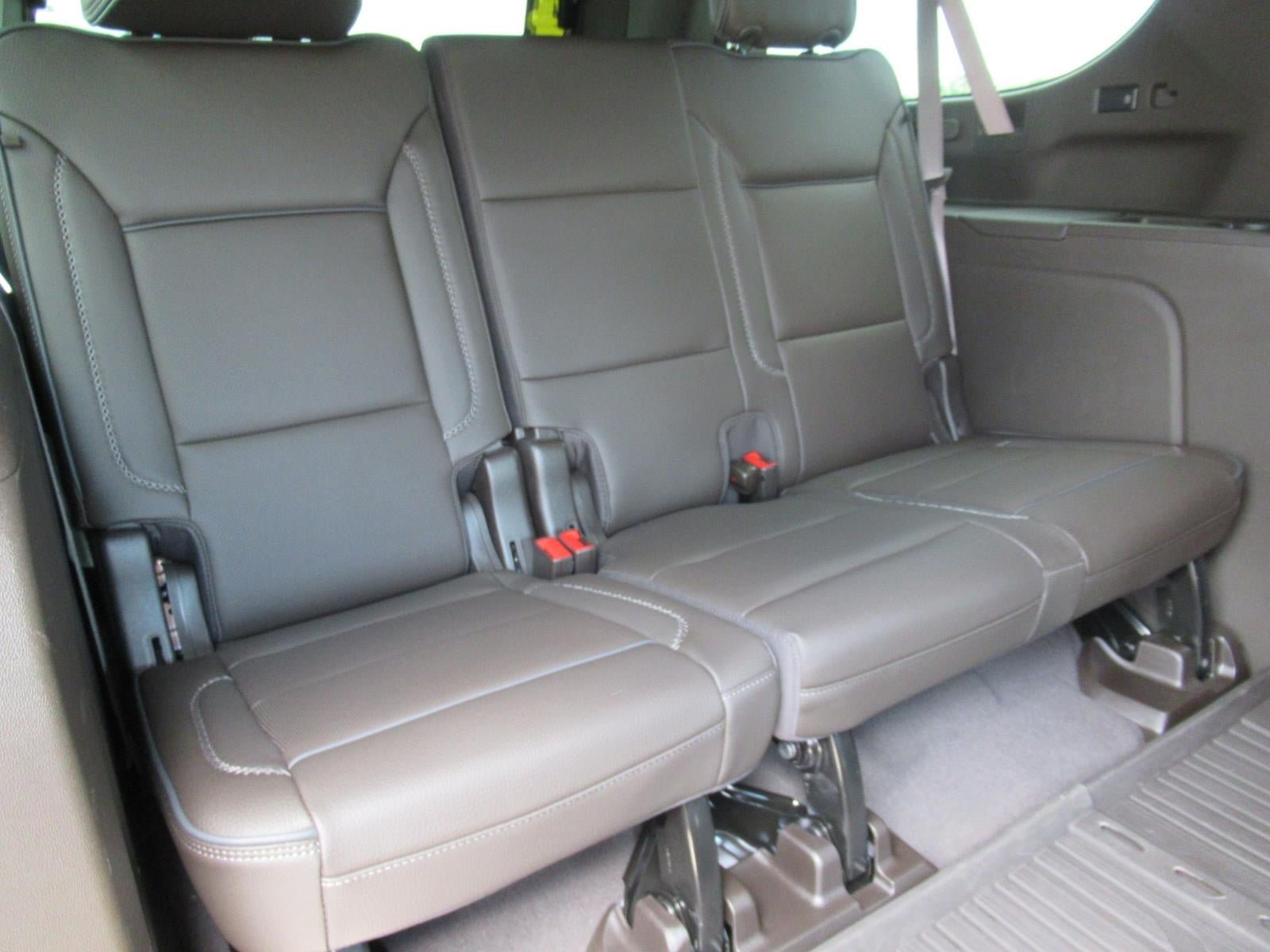 Used 2024 GMC Yukon XL Denali RWD image 36