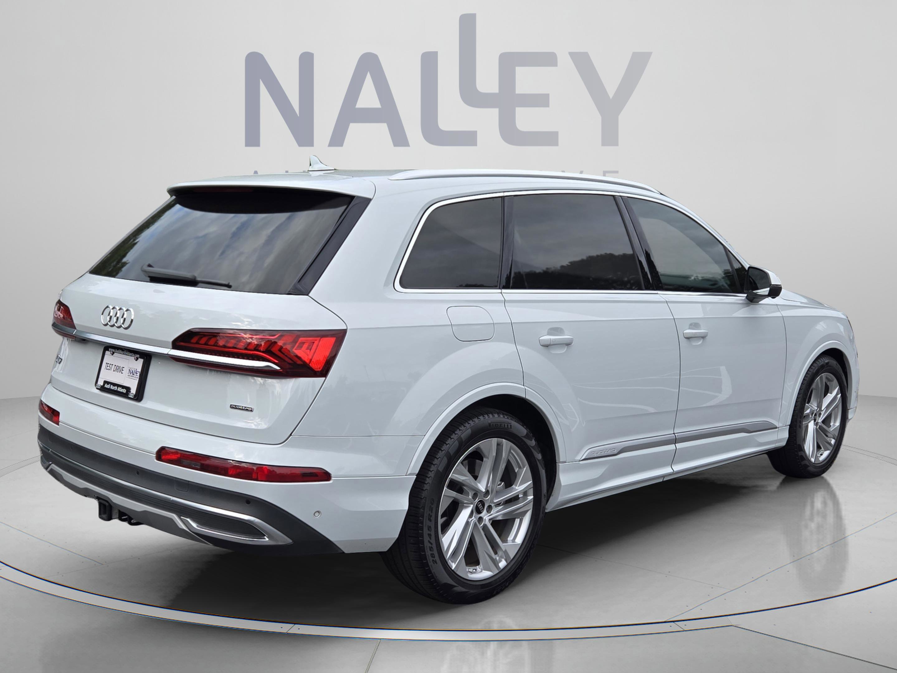Used 2023 Audi Q7 3.0T Prestige AWD/4WD image 5