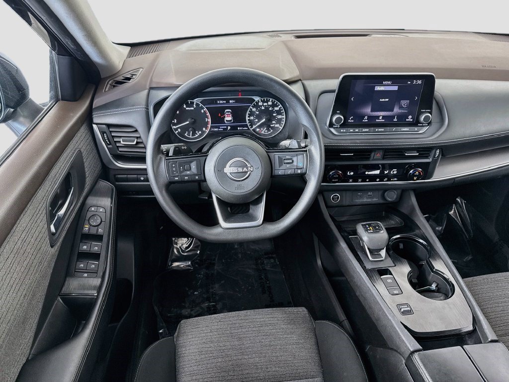 Used 2023 Nissan Rogue SV FWD image 16