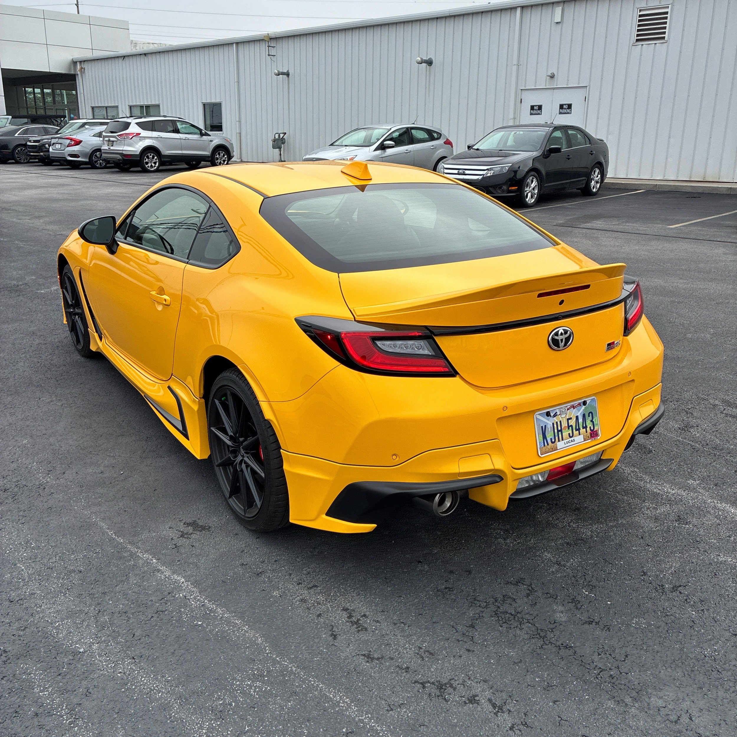 Used 2026 Toyota GR86 YUZU Limited w/ GR Aero Kit RWD image 9