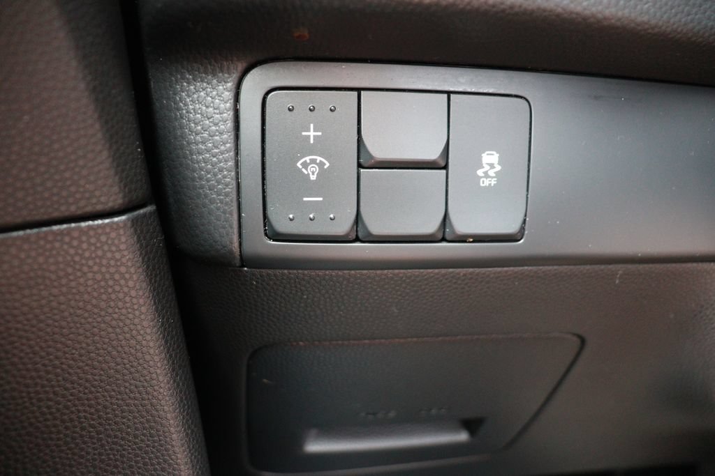 Used 2018 Kia Soul FWD image 23